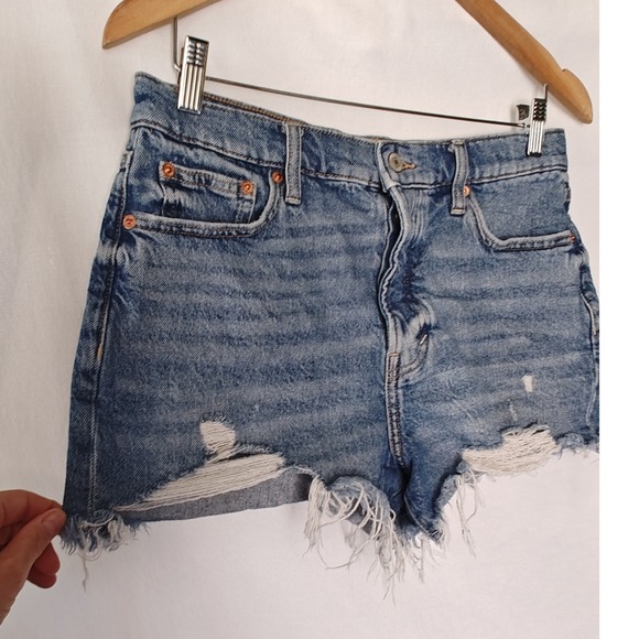 Lucky Brand Shorts Denim Jean Cutoff High Rise Mom Button Fly 8 29‎ Cotton Blend - Picture 3 of 10